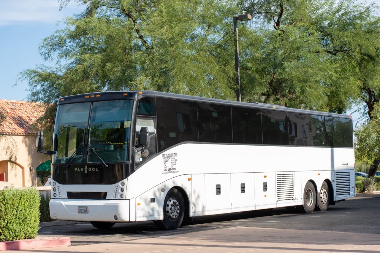 Hoang Bus